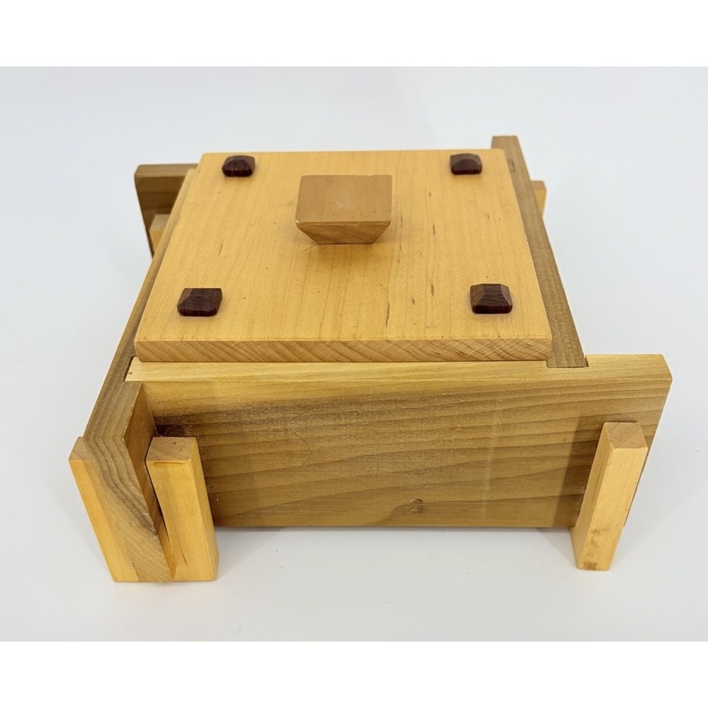 Vintage Handcrafted Craftsman Style Wooden Keepsake Trinket Box Wood